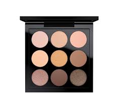 Chrissy's Bold Styling Eye Shadow